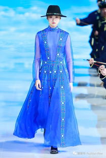 蒙古族元素闪耀T台 传统服饰惊艳中国国际时装周