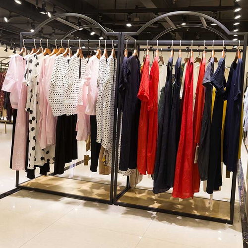安图2020年卡利亚里秋冬款 女装工厂折扣精品的直批盛宴